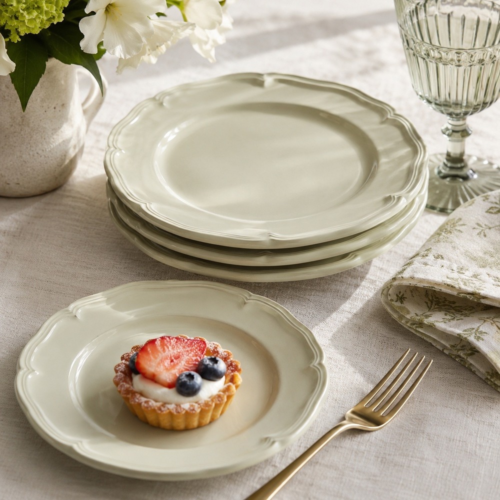 Villeroy‎ & Boch Manoir Dessert Plate Cream Scalloped Vitro-Porcelaine 6.75in